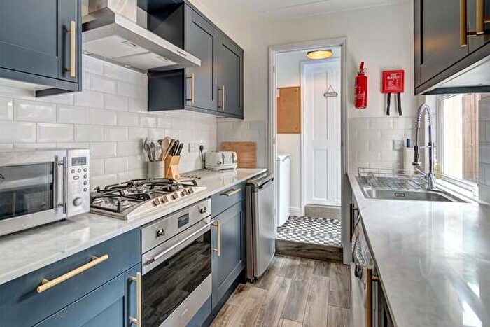 4 Bedroom Terraced House To Rent In Portersfield Road, Norwich, NR2