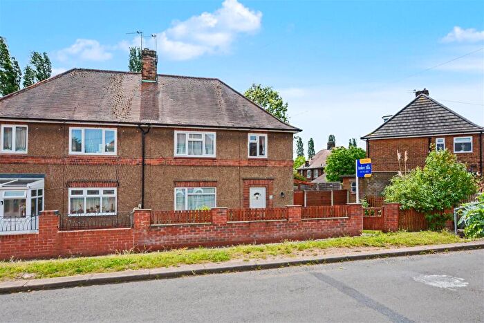 3 Bedroom Semi-Detached House For Sale In Inham Road, Chilwell, NG9