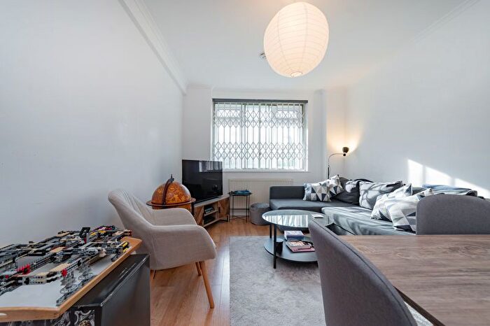 1 Bedroom Flat For Sale In Maida Vale, London, W9