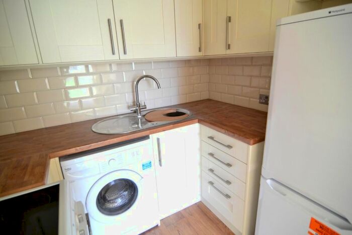1 Bedroom Flat To Rent In -, Shirley Road, Southampton, SO15