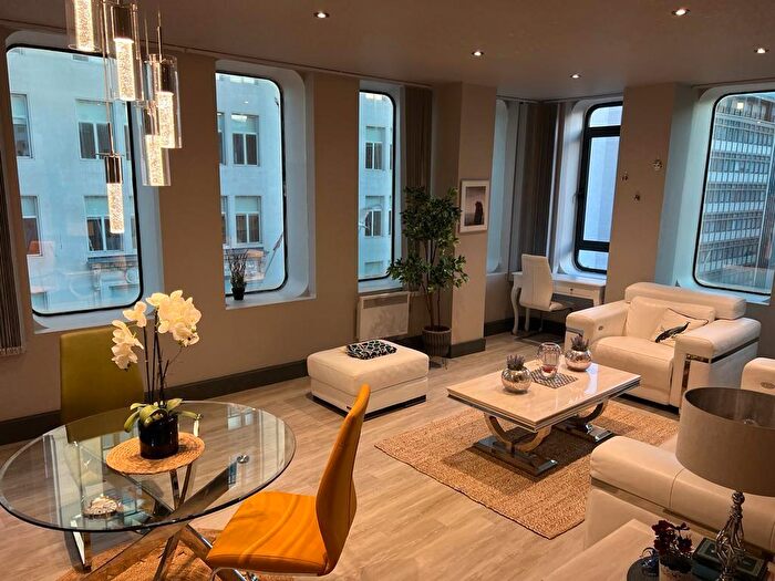 2 Bedroom Apartment To Rent In Rumford Street, L2