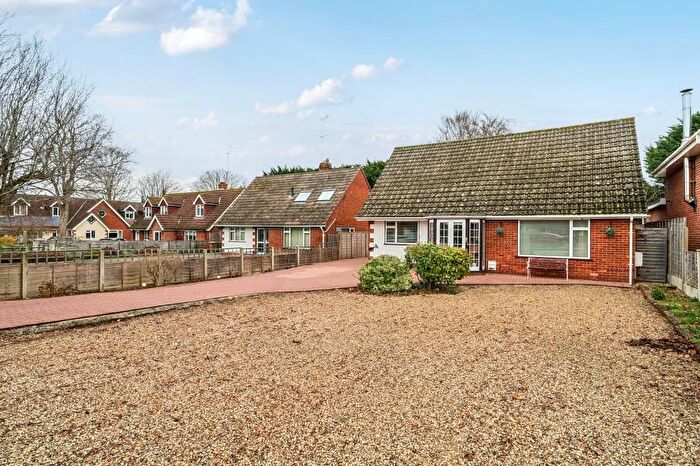 4 Bedroom Detached House For Sale In Moulsford-On-Thames, Oxfordshire, OX10