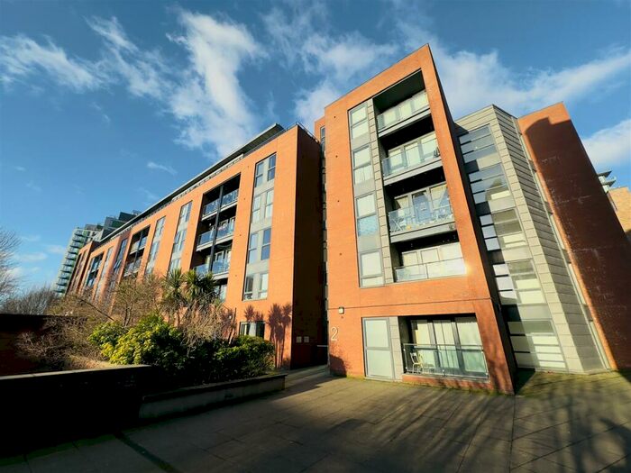 2 Bedroom Apartment To Rent In The Quebec Building, Bury Street, Salford, M3