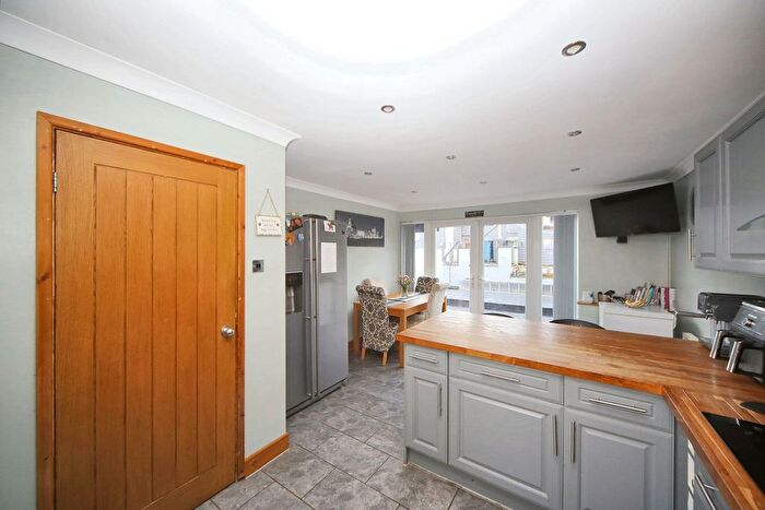 3 Bedroom Terraced House For Sale In Falkirk Grove, Wigan, WN5