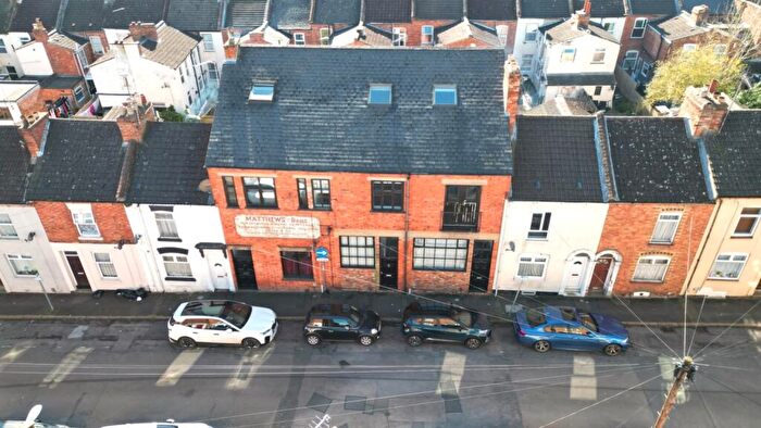 3 Bedroom Terraced House For Sale In Spencer Road, Northampton, NN1