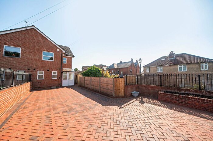 4 Bedroom Detached House For Sale In Coleson Road, Southampton, SO18
