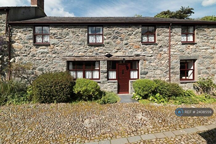 3 Bedroom Semi-Detached House To Rent In Tan Y Bryn, Conwy, LL32