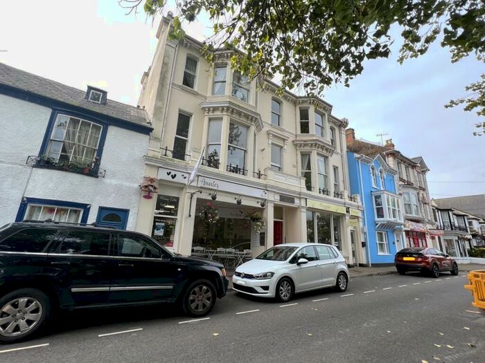 2 Bedroom Flat To Rent In Brunswick Place, Dawlish, Devon, EX7