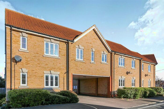 1 Bedroom Flat To Rent In Blunham Road, Biggleswade, Bedfordshire, SG18