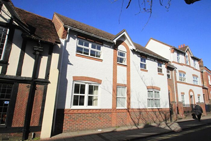 2 Bedroom End Of Terrace House To Rent In Three Cuppes Lane, Salisbury, SP1