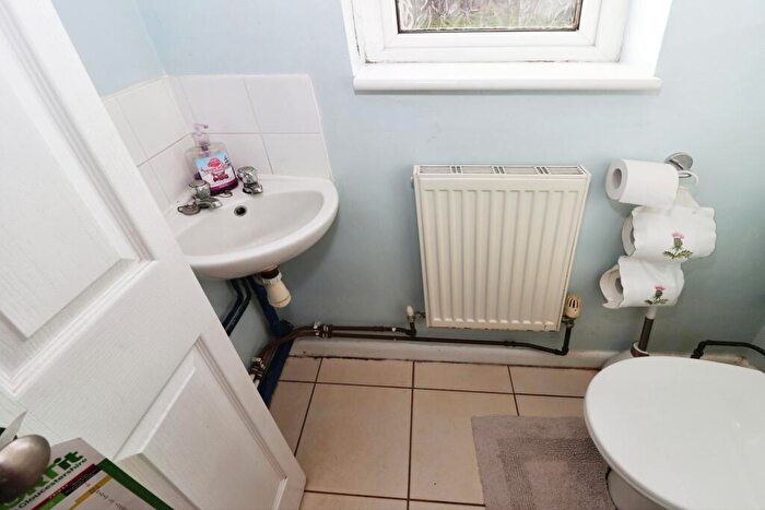 3 Bedroom Semi-Detached House For Sale In Wades Road, Filton, Bristol, Gloucestershire, BS34