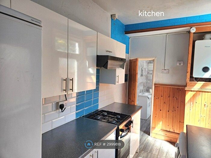 3 Bedroom Terraced House To Rent In Milner Road, Birmingham, B29