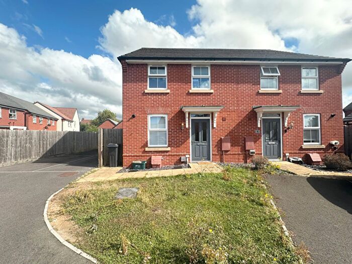 3 Bedroom Semi-Detached House To Rent In Brambling Way, Gloucester, GL2