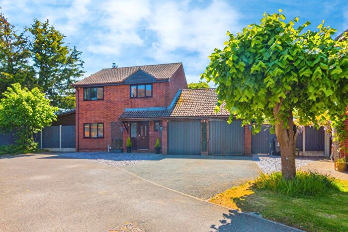 4 Bedroom Detached House For Sale In The Hornbeams, Little Oakley, CO12