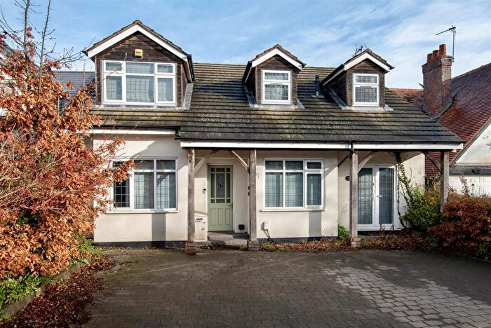 4 Bedroom Detached House For Sale In Streetsbrook Road, Shirley, B90