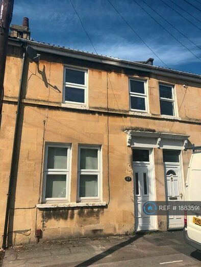 4 Bedroom Terraced House To Rent In Caledonian Road, Bath, BA2