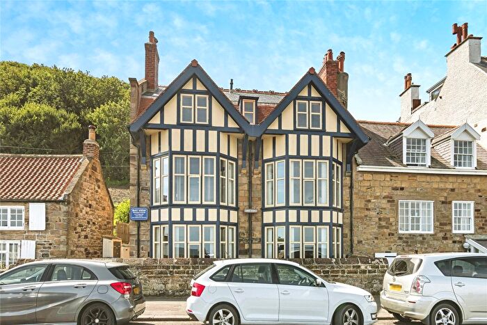 2 Bedroom Flat For Sale In The Parade, Whitby, North Yorkshire, YO21