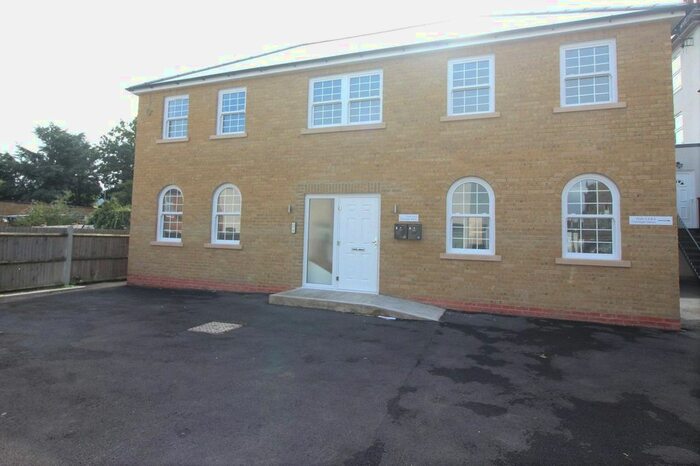 2 Bedroom Flat To Rent In Clarence Row, Gravesend, DA12