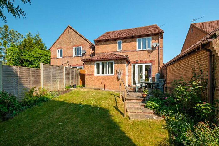 3 Bedroom Detached House For Sale In Mount Pleasant Close, Lyminge, CT18