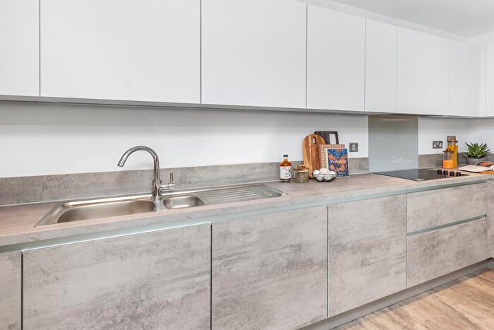 2 Bedroom Apartment To Rent In Bed, Ground Floor, Dunlin, Pelican House In Fresh Wharf, IG11