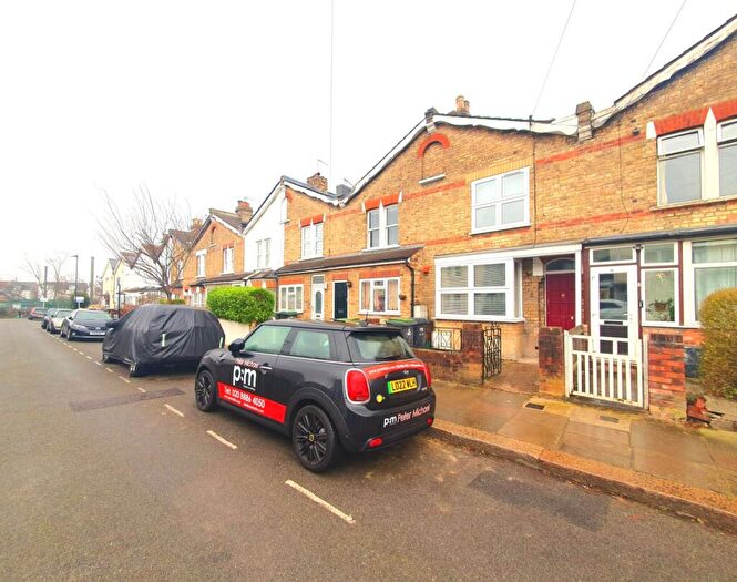 2 Bedroom Terraced House To Rent In Eleanor Road, Bounds Green, N11