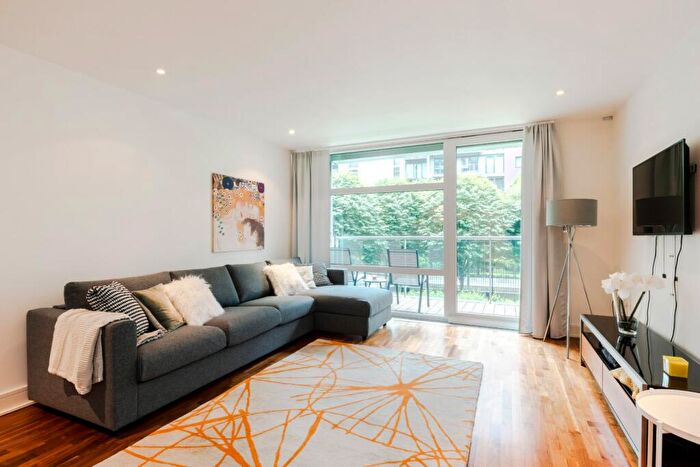 2 Bedroom Apartment To Rent In Howard Building, Queenstown Road, London, SW11