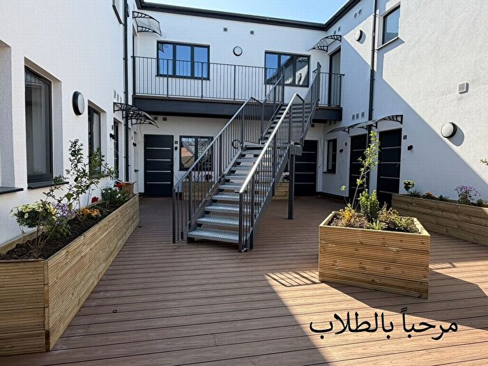2 Bedroom Flat To Rent In Town Centre, Hatfield, AL10