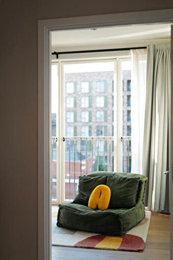 2 Bedroom Apartment To Rent In Lock Side Way, London, E16