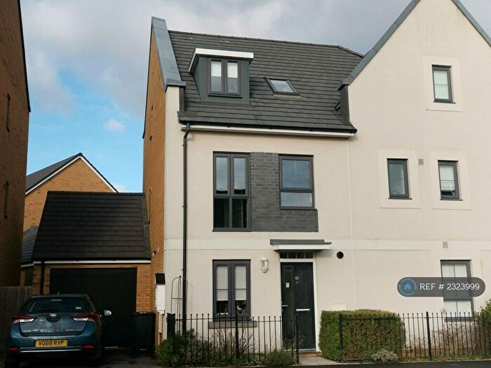 4 Bedroom Semi-Detached House To Rent In Eighteen Acre Drive, Bristol, BS34