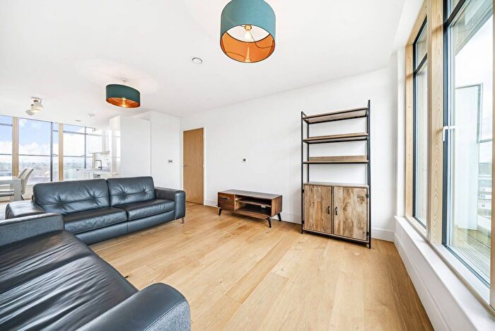 1 Bedroom Flat To Rent In Cavendish Road, Colliers Wood, London, SW19