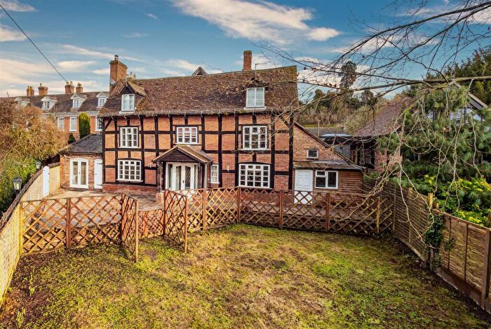 4 Bedroom Link Detached House For Sale In Pleasant Harbour, Bewdley, Worcestershire, DY12
