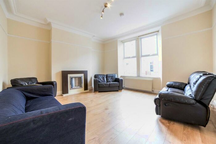6 Bedroom Terraced House To Rent In &#pppw - Chester Street, Sandyford, Newcastle Upon Tyne, NE2