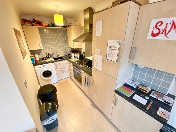 1 Bedroom Flat To Rent In Fairfield Mansions, Alphington Road, EX2