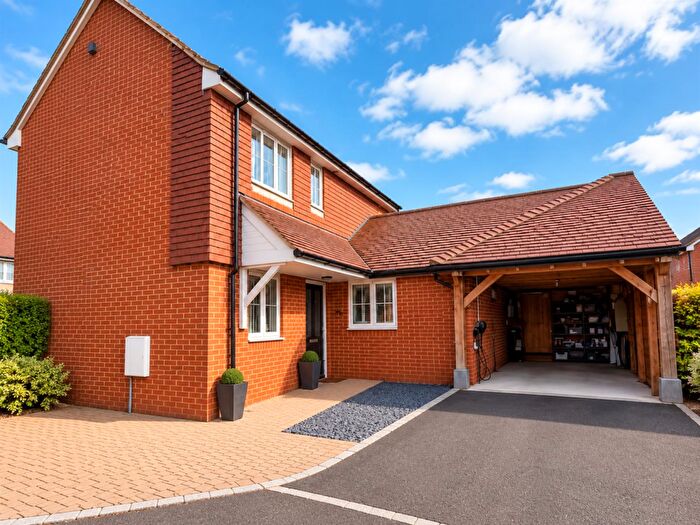 5 Bedroom Detached House For Sale In Botley Road, Fair Oak, Eastleigh, SO50
