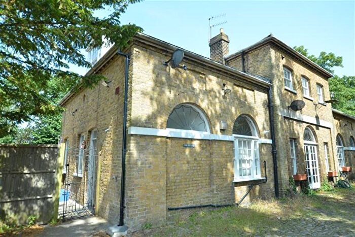 3 Bedroom Semi-Detached House To Rent In Vicarage Lane, Chigwell, IG7