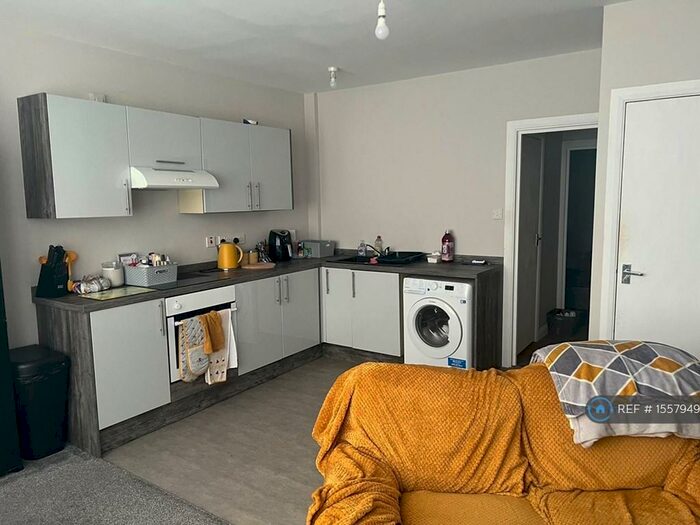 1 Bedroom Flat To Rent In Cleethorpe Road, Grimsby, DN31