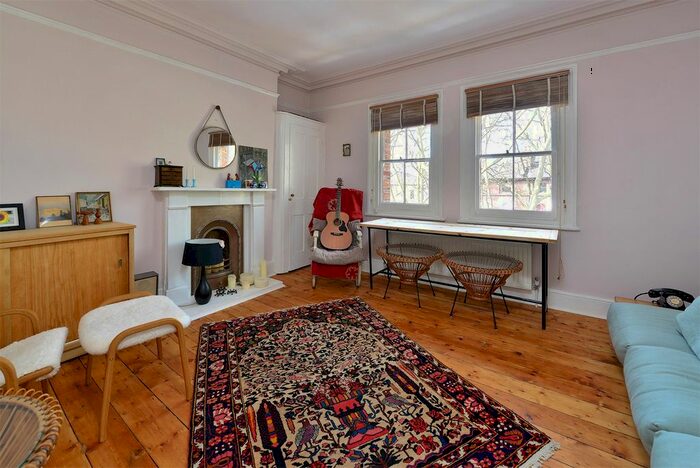 1 Bedroom Flat To Rent In Highbury New Park, London, N5