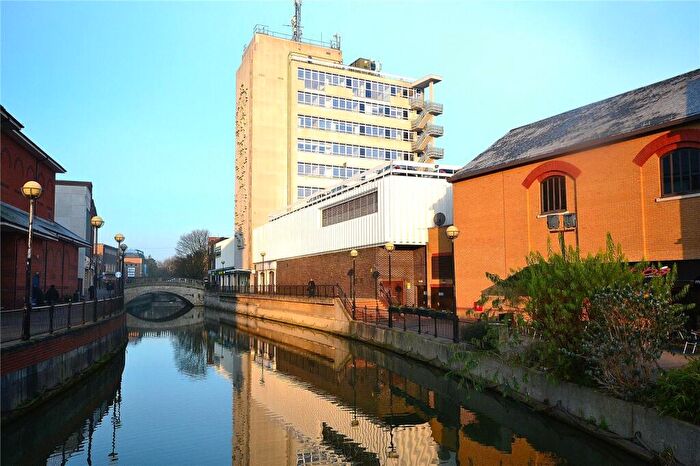 2 Bedroom Apartment To Rent In Canside, Meadow Walk, Chelmsford, Essex, CM1