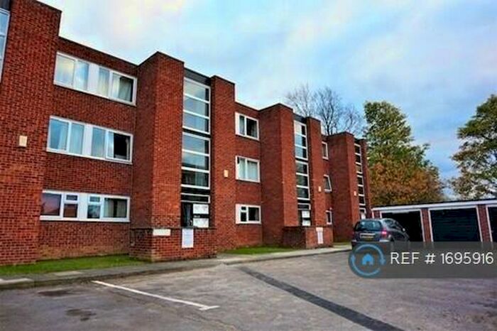 1 Bedroom Flat To Rent In Clarendon Road, Leeds, LS2