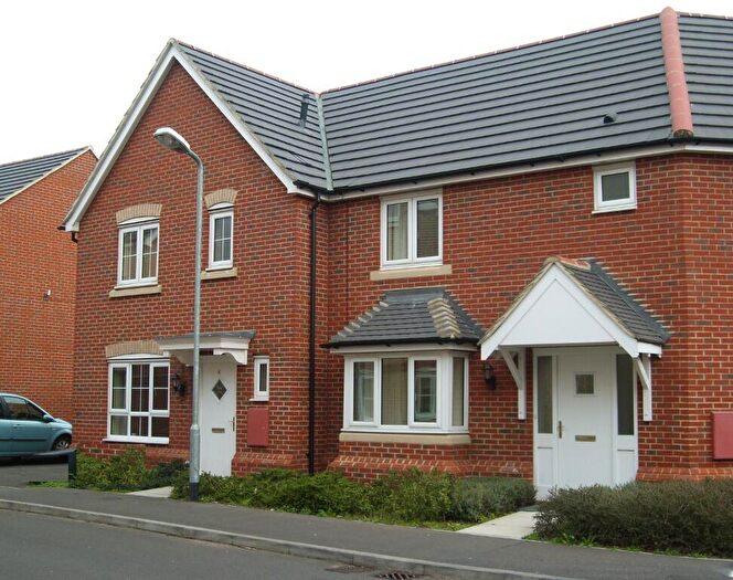 3 Bedroom Semi Detached House To Rent In Rosseter Close, Great Baddow, Chelmsford, Essex, CM2