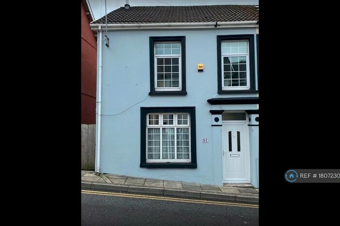 3 Bedroom Semi-Detached House To Rent In Twynrodyn Road, Merthyr Tydfil, CF47