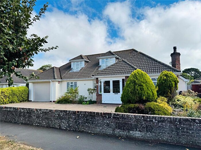 3 Bedroom Detached House For Sale In Crossmead Avenue, New Milton, Hampshire, BH25