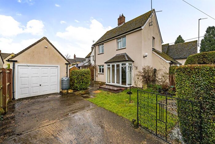 2 Bedroom Detached House For Sale In Woodlands Rise, Stonesfield, Witney, OX29
