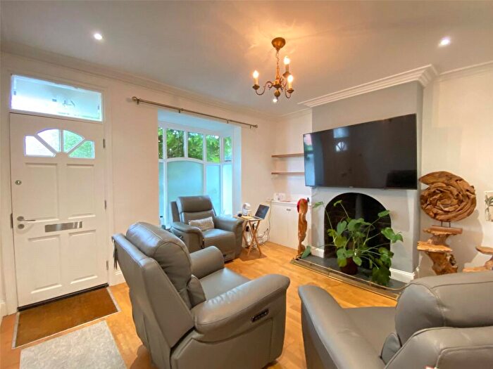 3 Bedroom End Of Terrace House To Rent In Wood Lane, Harborne, Birmingham, B17