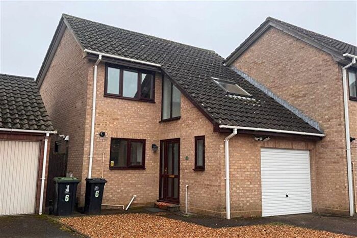 3 Bedroom End Terrace House To Rent In Bernards Close, BH23