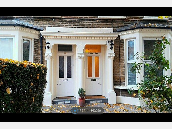 2 Bedroom Flat To Rent In Rock Street, London, N4