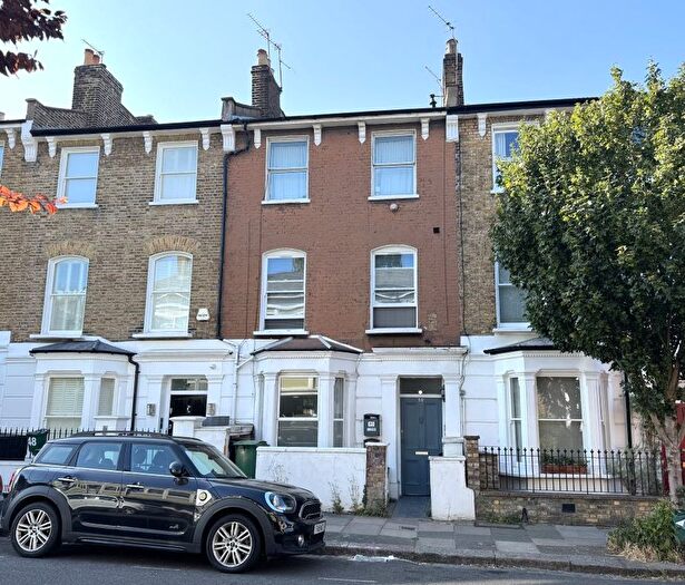 Studio For Sale In First Floor Flat, Woodsome Road, Dartmouth Park, NW5