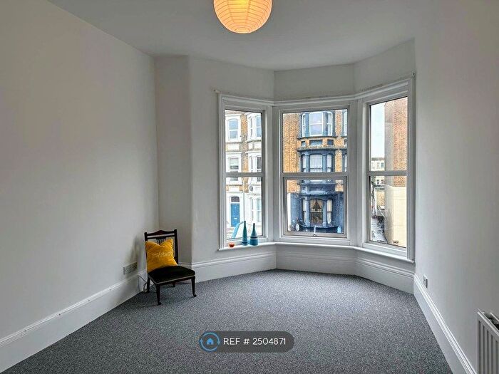 2 Bedroom Flat To Rent In Godwin Road, Cliftonville, Margate, CT9