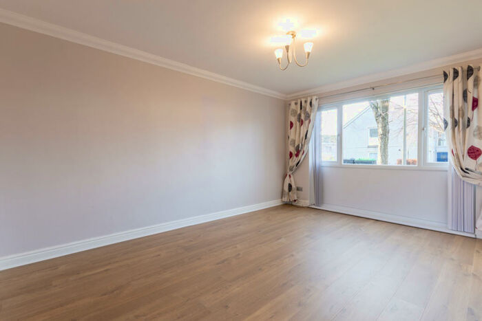 1 Bedroom Flat To Rent In Saughton Mains Terrace Edinburgh United Kingdom, EH11