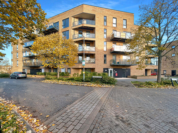 3 Bedroom Apartment For Sale In Hobson Avenue, Trumpington, CB2